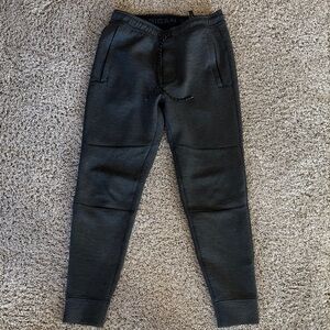 Charcoal gray American Eagle jogger sweatpants